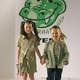 Illustration for article titled Bindi Irwin's Wild Designs Hit The Catwalk
